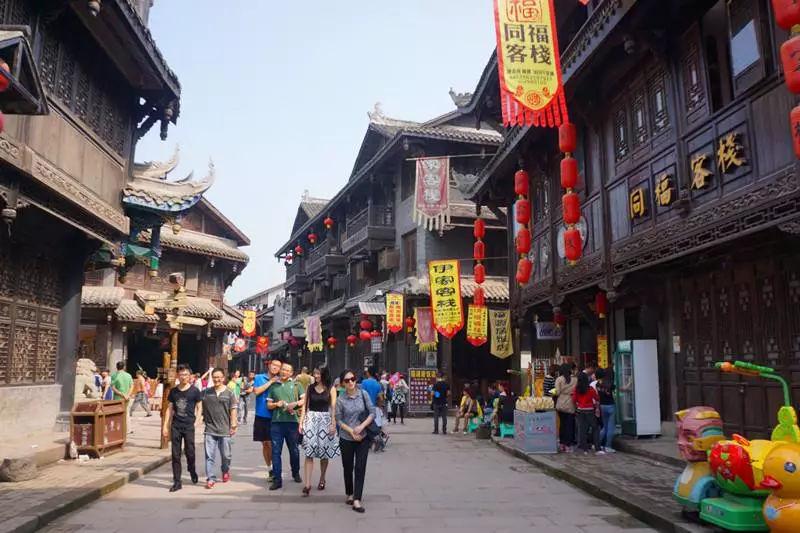 逃离遗弃的建筑5